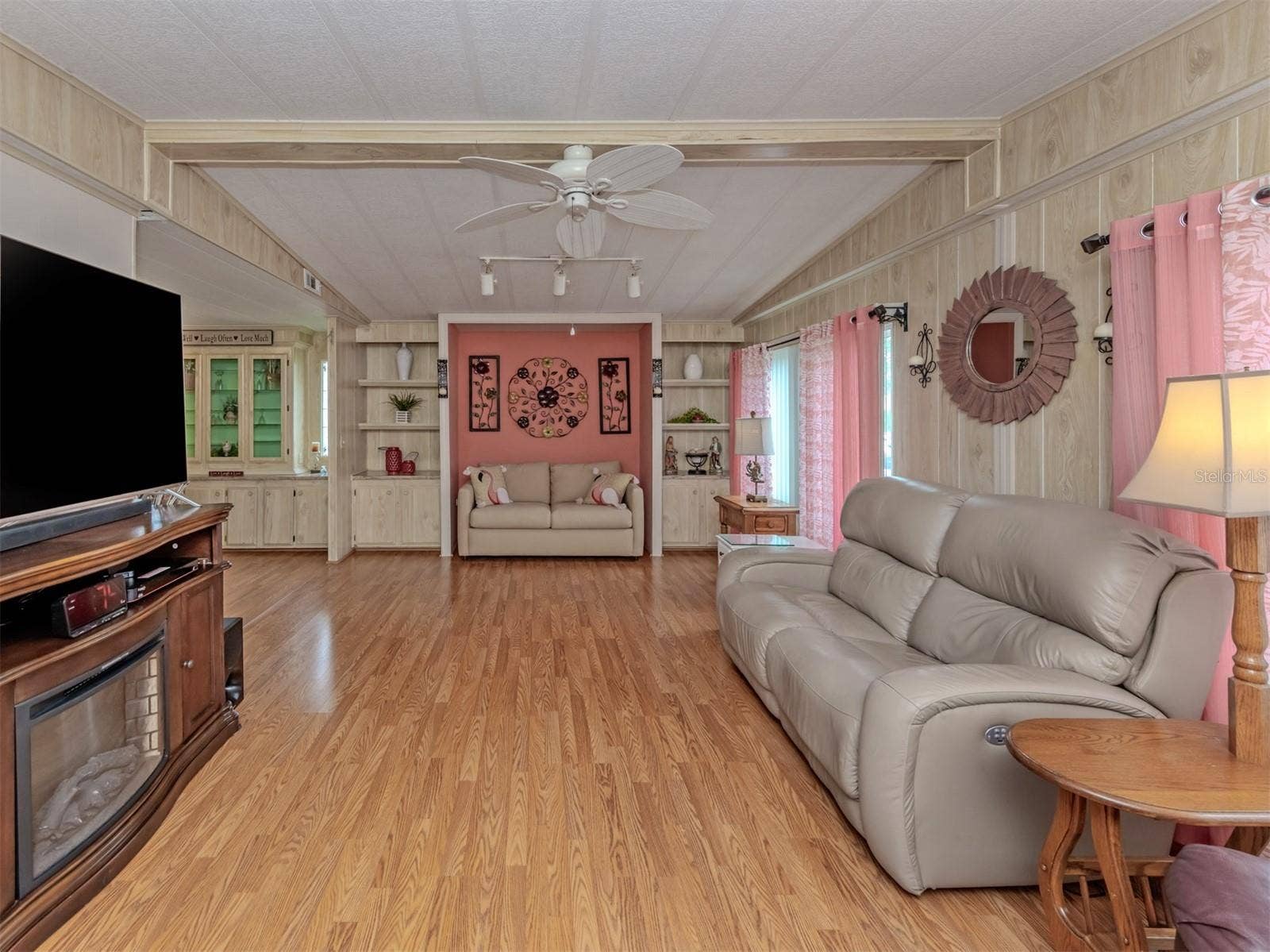 196 PALM HARBOR DRIVE, North Port, FL 34287 196 PALM HARBOR DRIVE, North Port, FL 34287