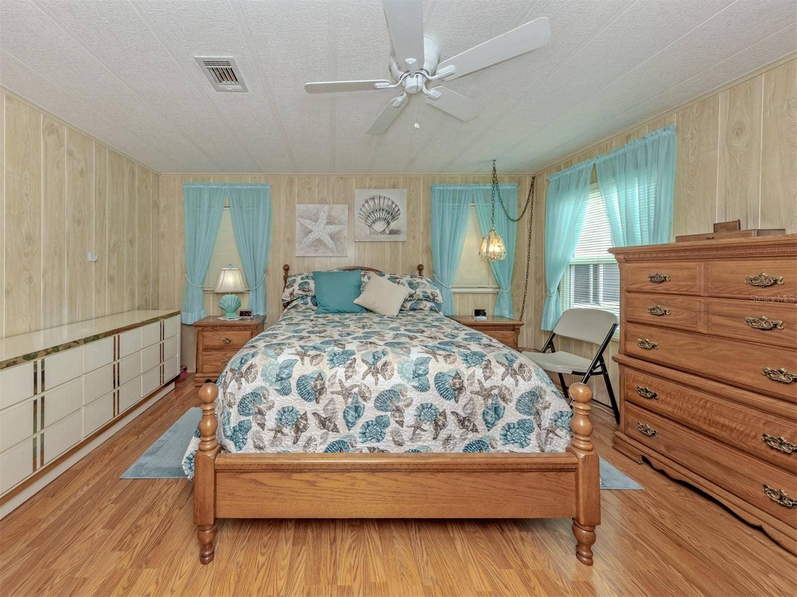 196 PALM HARBOR DRIVE, North Port, FL 34287 196 PALM HARBOR DRIVE, North Port, FL 34287