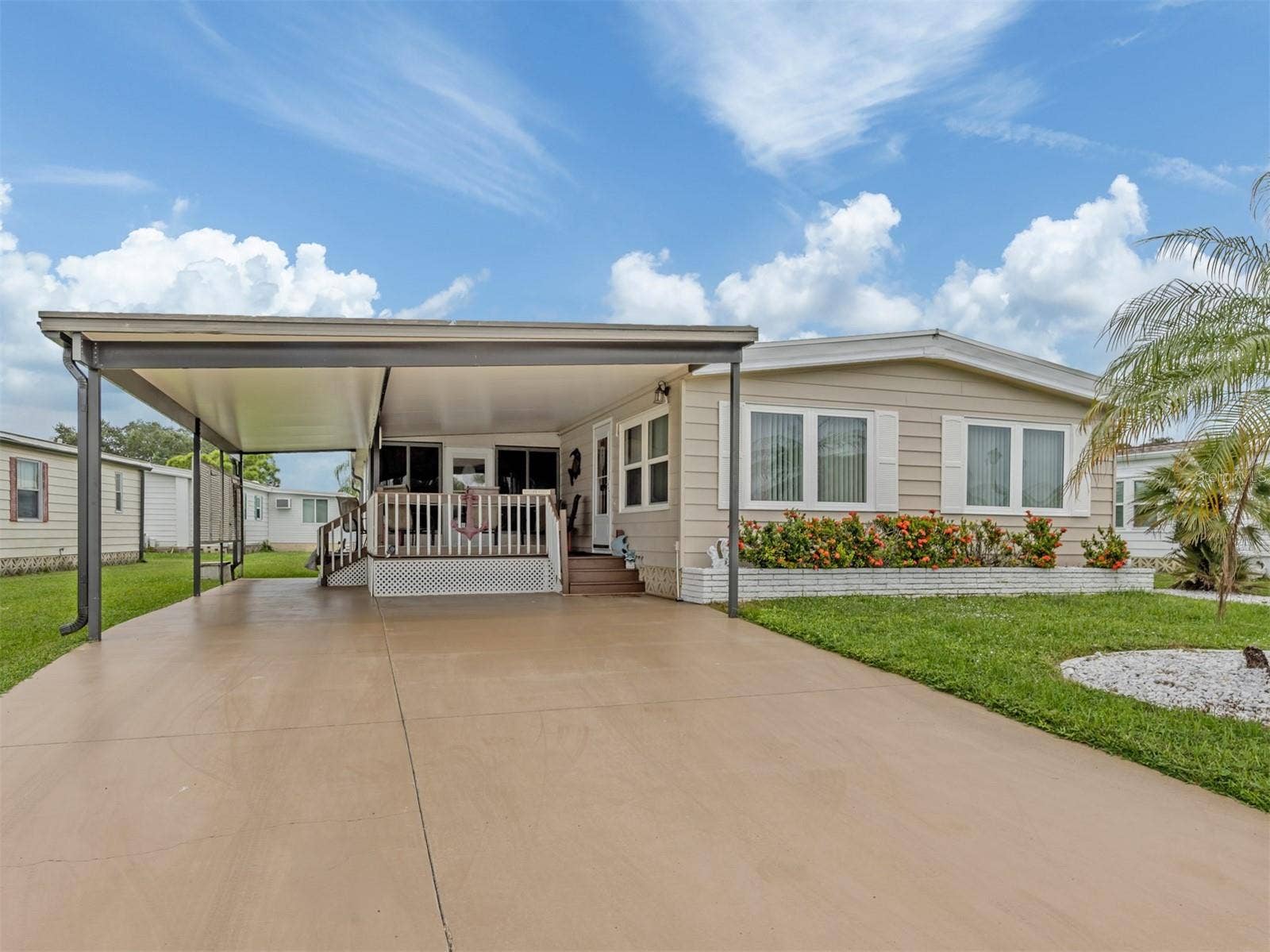 196 PALM HARBOR DRIVE, North Port, FL 34287 196 PALM HARBOR DRIVE, North Port, FL 34287