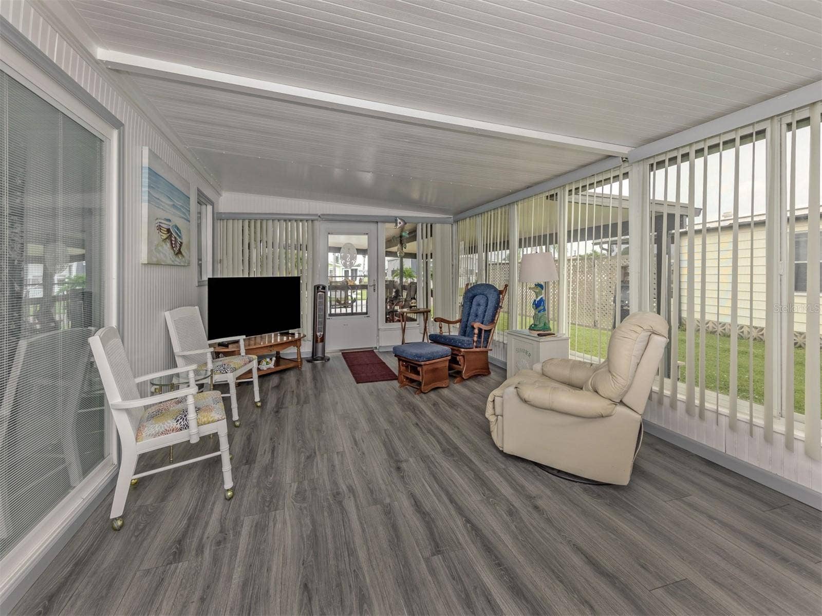 196 PALM HARBOR DRIVE, North Port, FL 34287 196 PALM HARBOR DRIVE, North Port, FL 34287