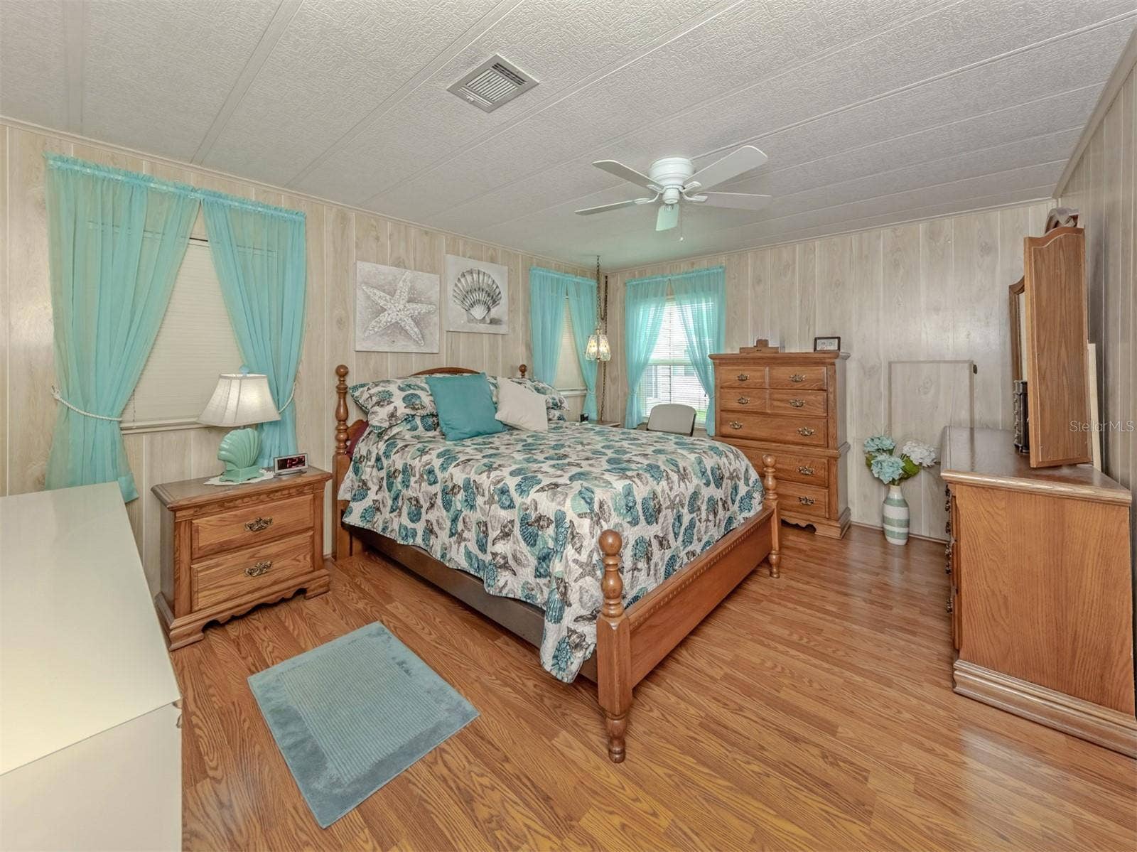 196 PALM HARBOR DRIVE, North Port, FL 34287 196 PALM HARBOR DRIVE, North Port, FL 34287
