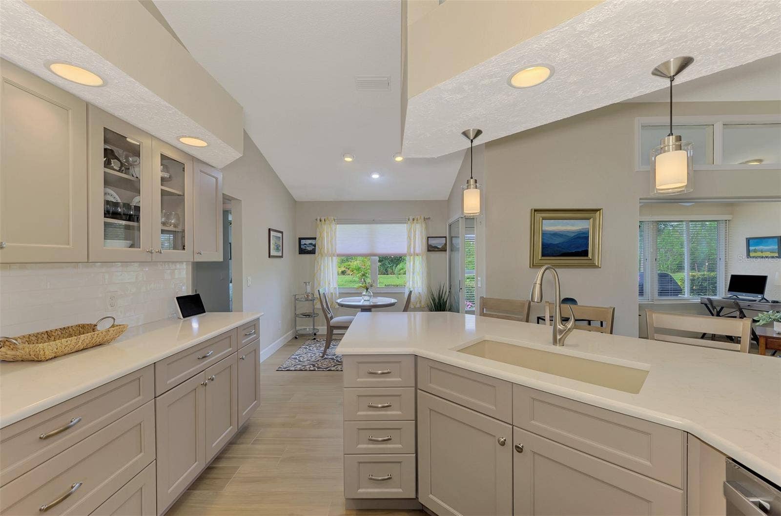 426 BERMUDA ISLES CIRCLE, Venice, FL 34292 426 BERMUDA ISLES CIRCLE, Venice, FL 34292