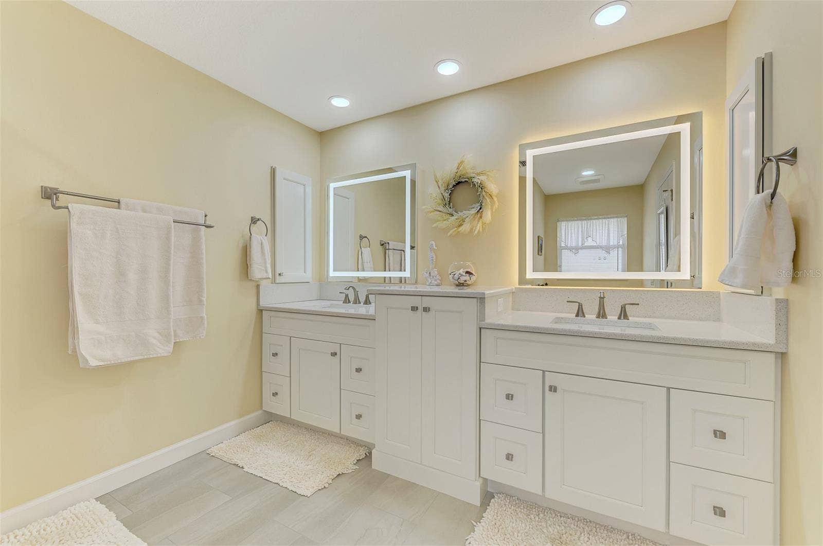 426 BERMUDA ISLES CIRCLE, Venice, FL 34292 426 BERMUDA ISLES CIRCLE, Venice, FL 34292
