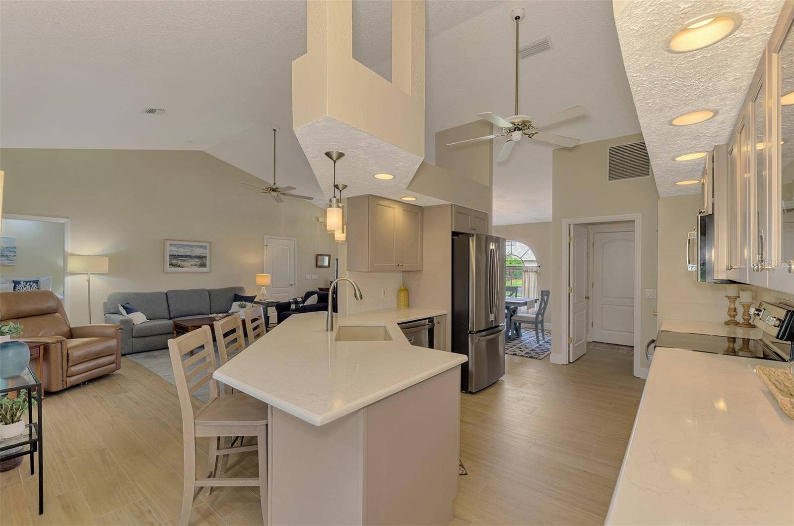 426 BERMUDA ISLES CIRCLE, Venice, FL 34292 426 BERMUDA ISLES CIRCLE, Venice, FL 34292