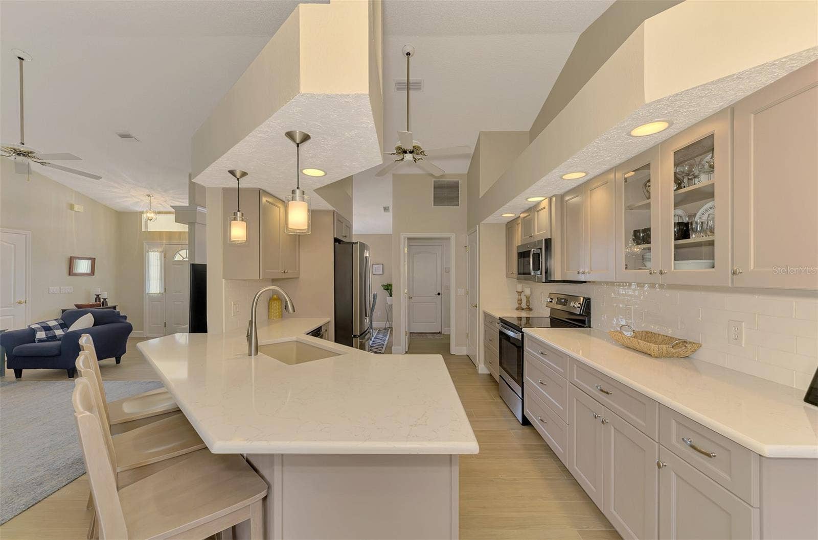 426 BERMUDA ISLES CIRCLE, Venice, FL 34292 426 BERMUDA ISLES CIRCLE, Venice, FL 34292