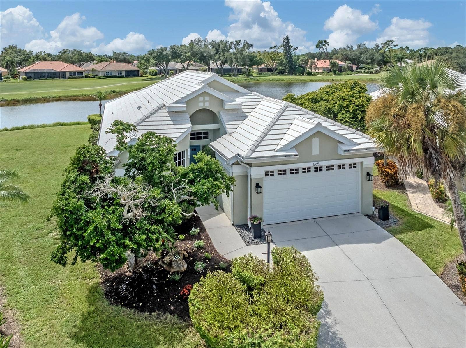 565 FALLBROOK DRIVE, Venice, FL 34292