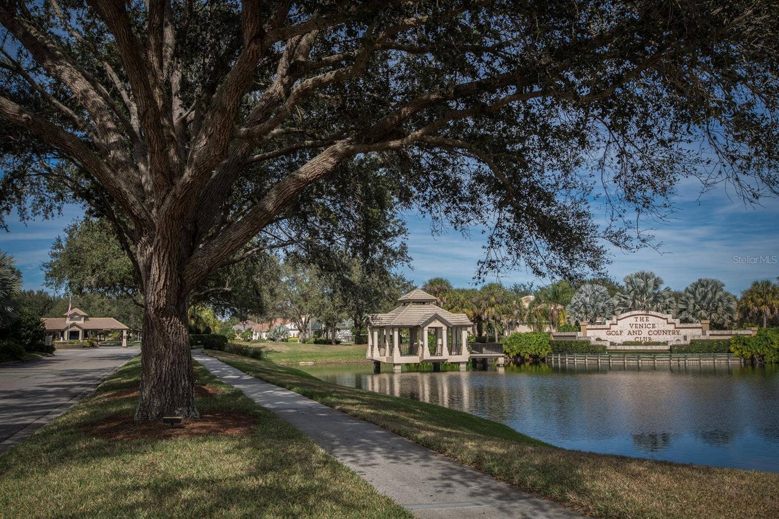 565 FALLBROOK DRIVE, Venice, FL 34292