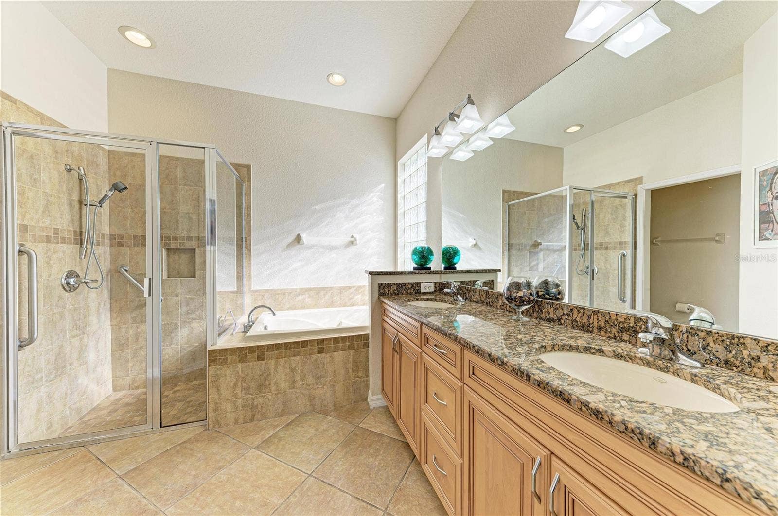 117 BELLINI COURT, Nokomis, FL 34275