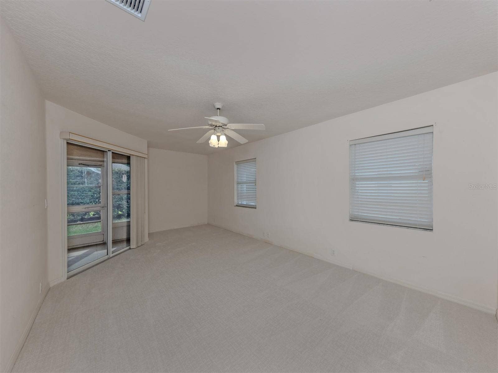 5839 MCKINLEY ROAD, Venice, FL 34293 5839 MCKINLEY ROAD, Venice, FL 34293