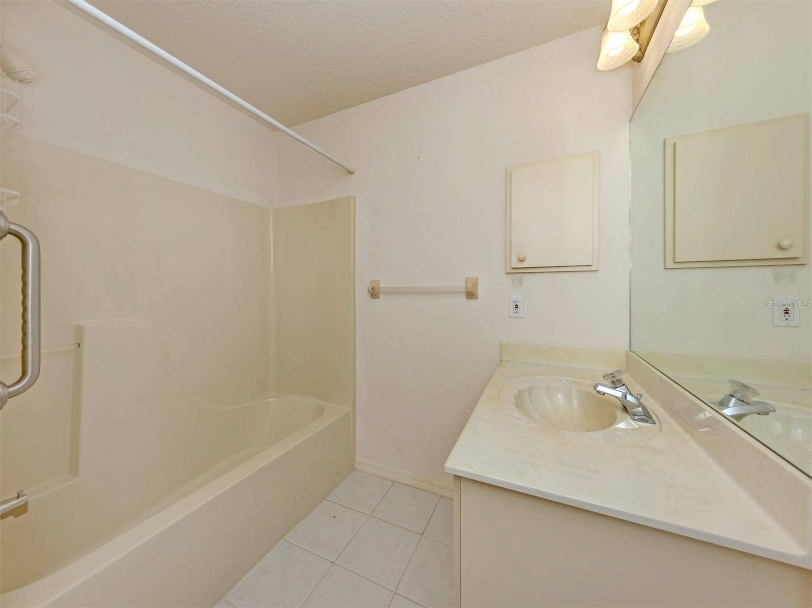 5839 MCKINLEY ROAD, Venice, FL 34293 5839 MCKINLEY ROAD, Venice, FL 34293