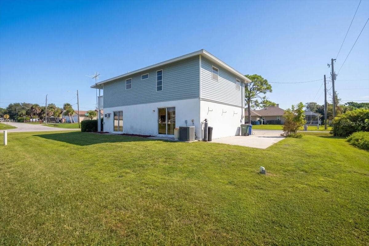 4104 STROMBUS ROAD, Venice, FL 34293 4104 STROMBUS ROAD, Venice, FL 34293