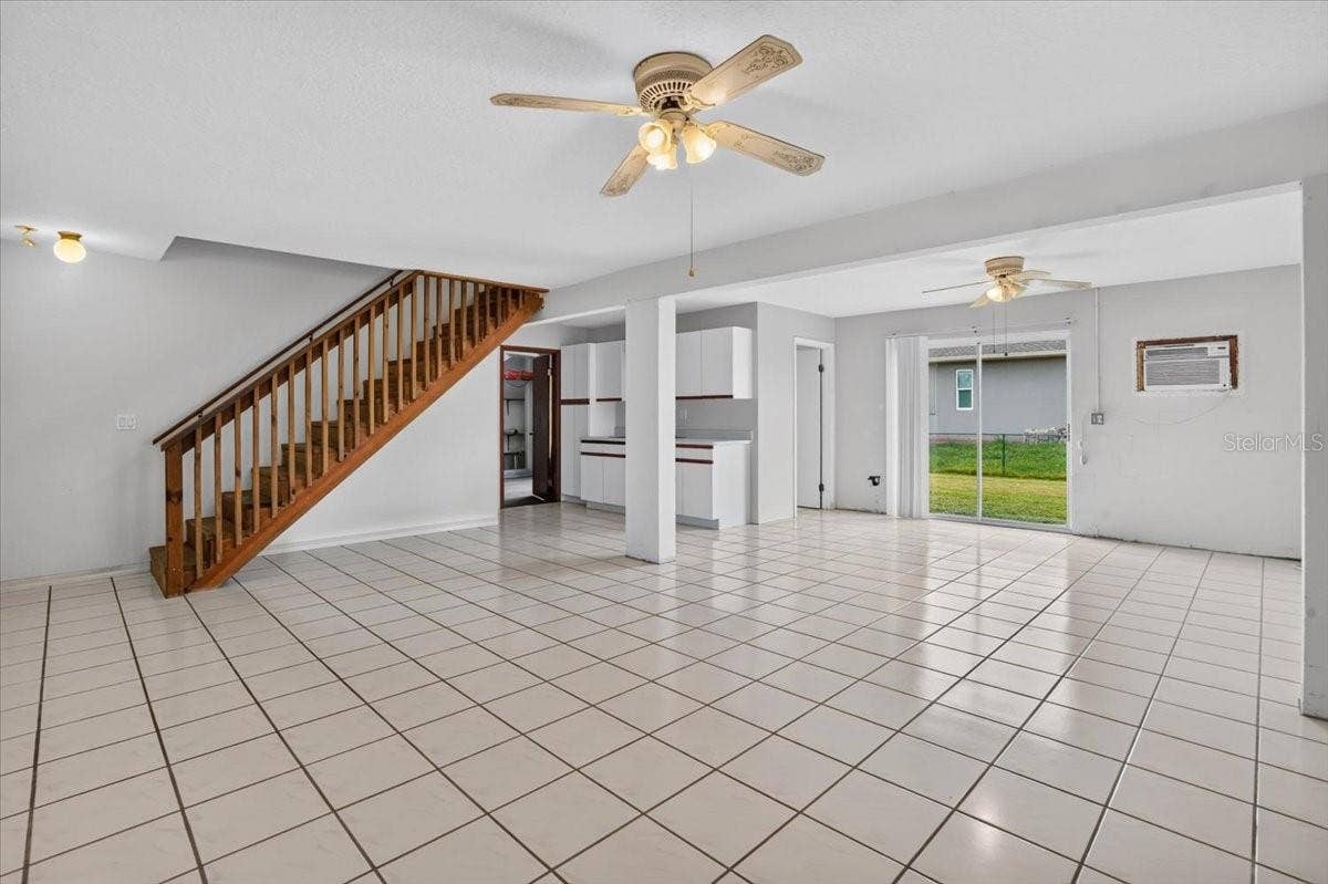 4104 STROMBUS ROAD, Venice, FL 34293 4104 STROMBUS ROAD, Venice, FL 34293