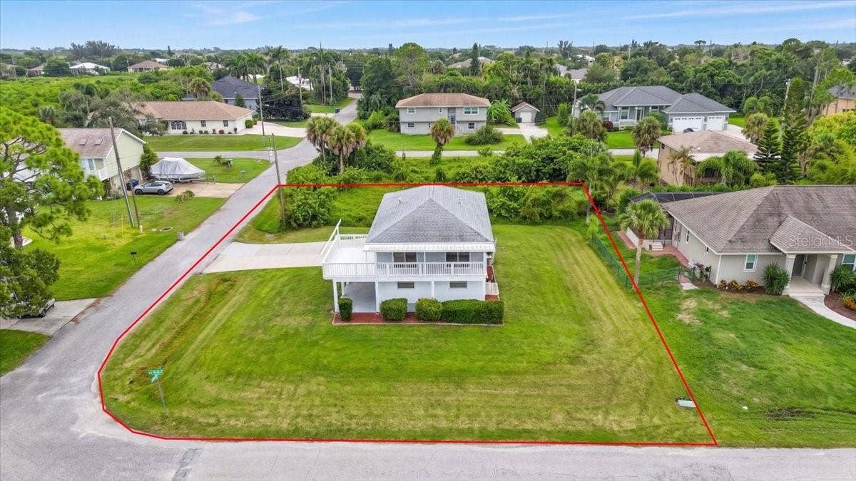 4104 STROMBUS ROAD, Venice, FL 34293 4104 STROMBUS ROAD, Venice, FL 34293