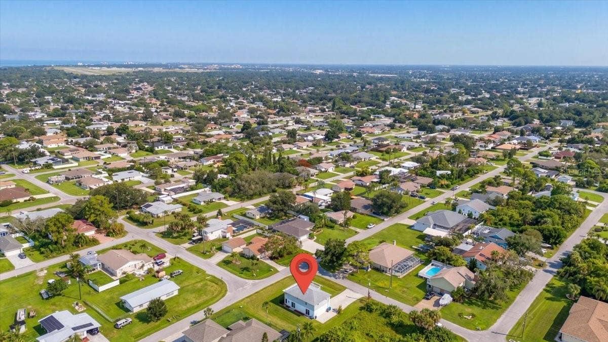 4104 STROMBUS ROAD, Venice, FL 34293 4104 STROMBUS ROAD, Venice, FL 34293