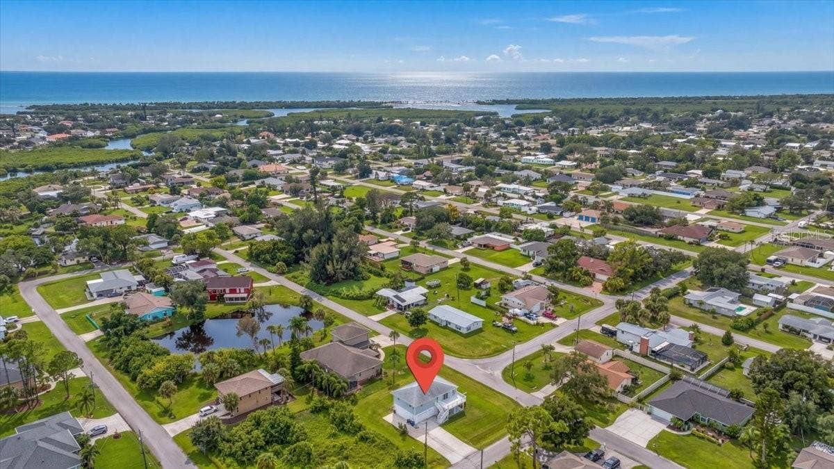 4104 STROMBUS ROAD, Venice, FL 34293 4104 STROMBUS ROAD, Venice, FL 34293