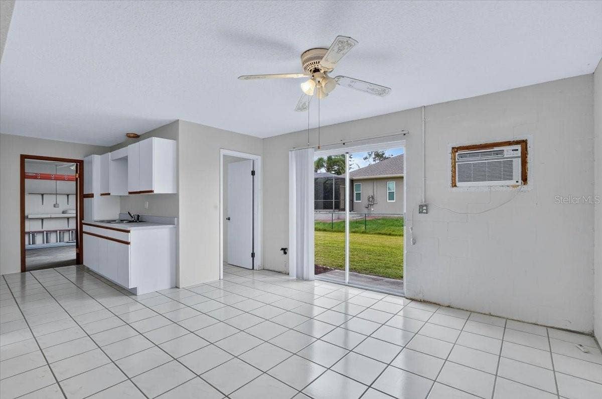 4104 STROMBUS ROAD, Venice, FL 34293 4104 STROMBUS ROAD, Venice, FL 34293