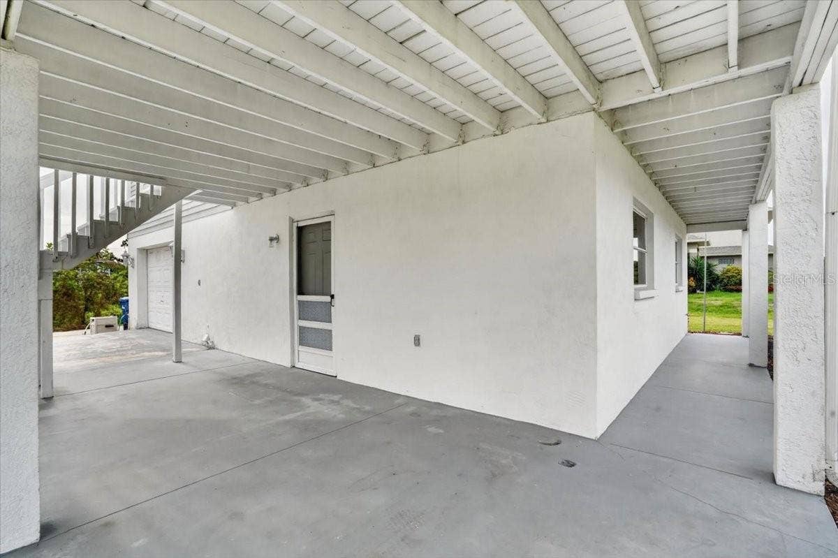 4104 STROMBUS ROAD, Venice, FL 34293 4104 STROMBUS ROAD, Venice, FL 34293