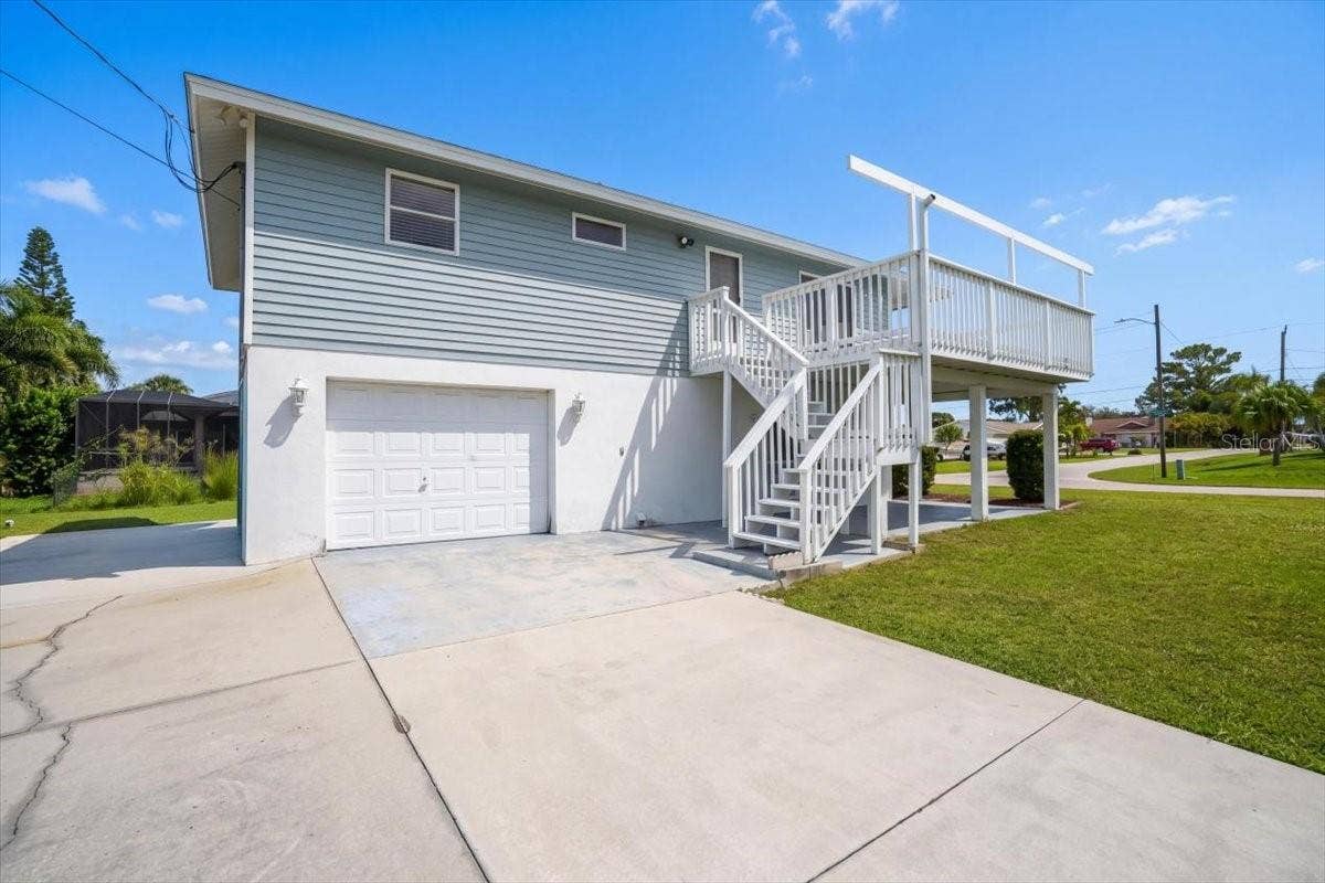 4104 STROMBUS ROAD, Venice, FL 34293 4104 STROMBUS ROAD, Venice, FL 34293