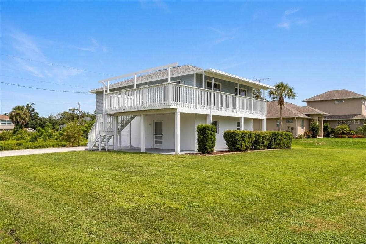 4104 STROMBUS ROAD, Venice, FL 34293 4104 STROMBUS ROAD, Venice, FL 34293