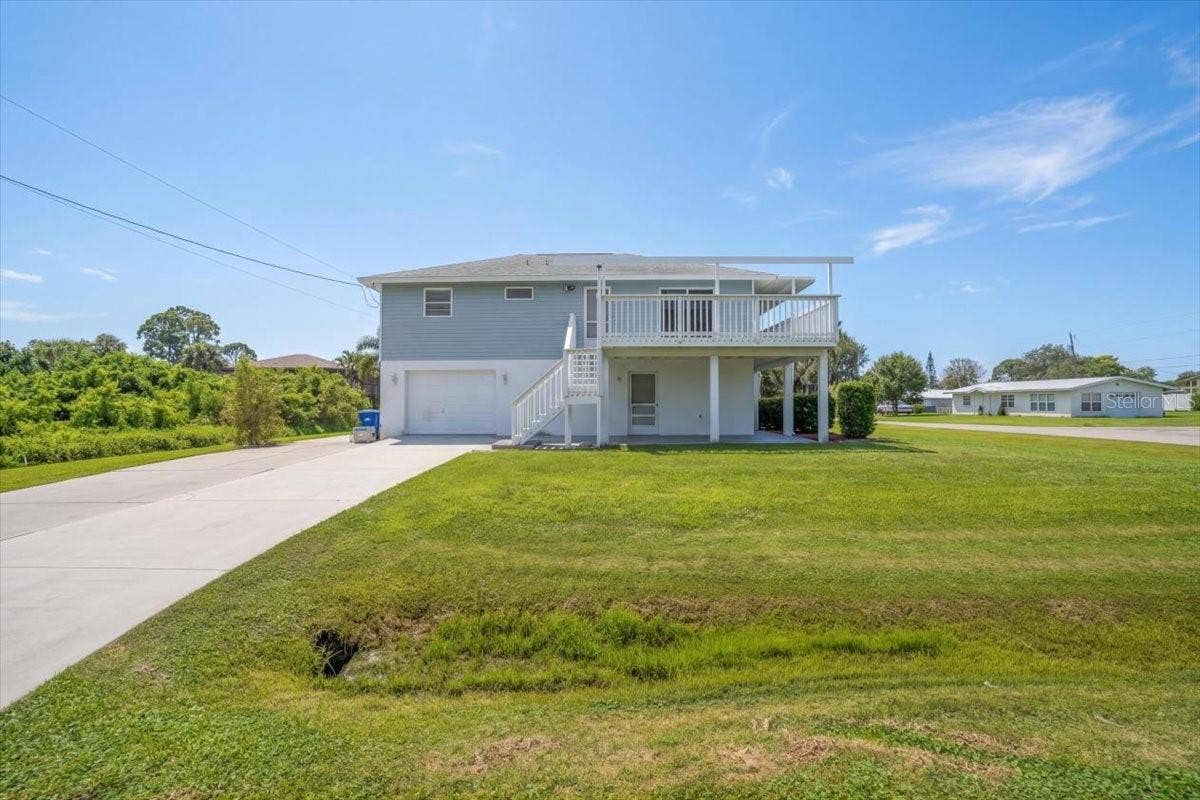 4104 STROMBUS ROAD, Venice, FL 34293 4104 STROMBUS ROAD, Venice, FL 34293