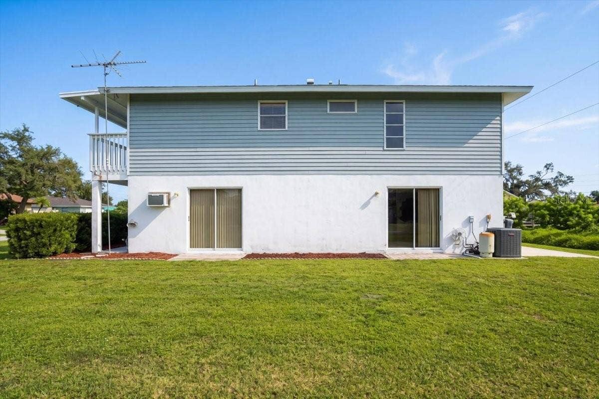 4104 STROMBUS ROAD, Venice, FL 34293 4104 STROMBUS ROAD, Venice, FL 34293