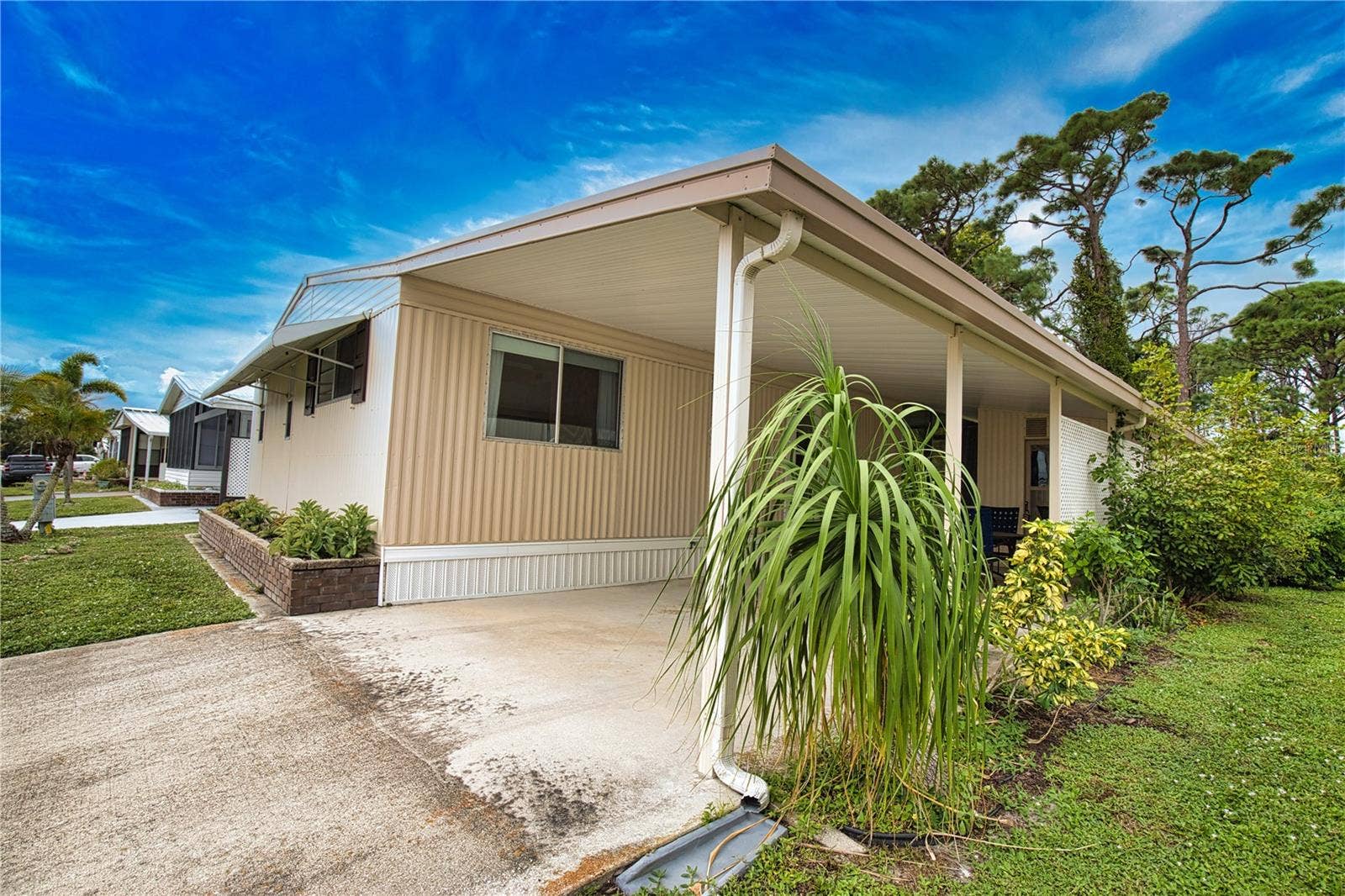 236 N FIJI CIRCLE, Englewood, FL 34223 236 N FIJI CIRCLE, Englewood, FL 34223