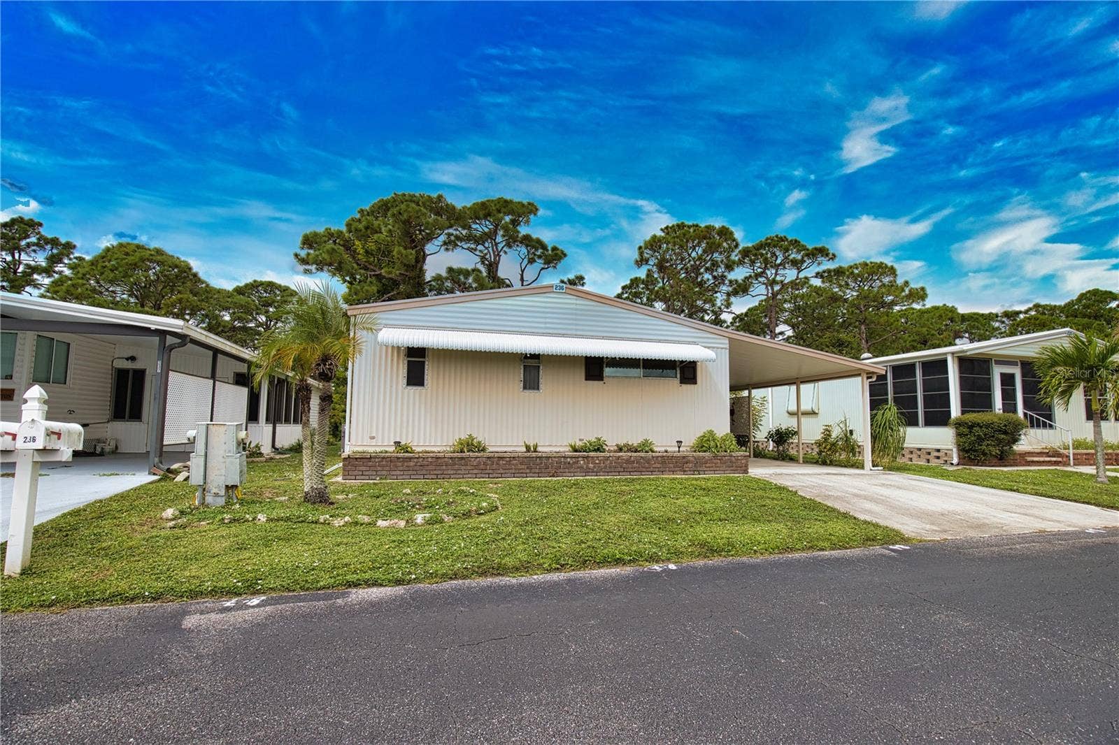 236 N FIJI CIRCLE, Englewood, FL 34223 236 N FIJI CIRCLE, Englewood, FL 34223