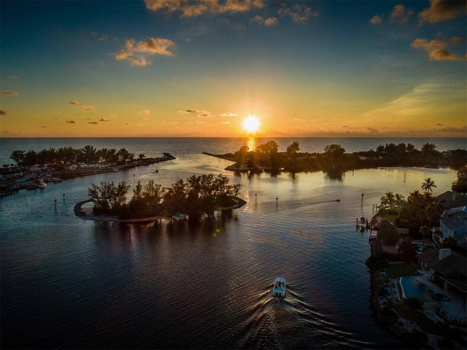 1555 TARPON CENTER DRIVE, #247, Venice, FL 34285