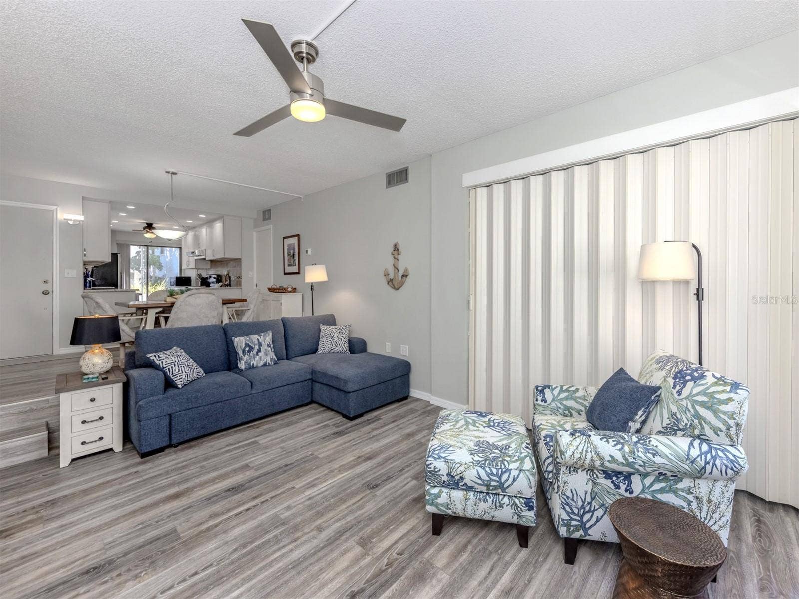1555 TARPON CENTER DRIVE, #140, Venice, FL 34285