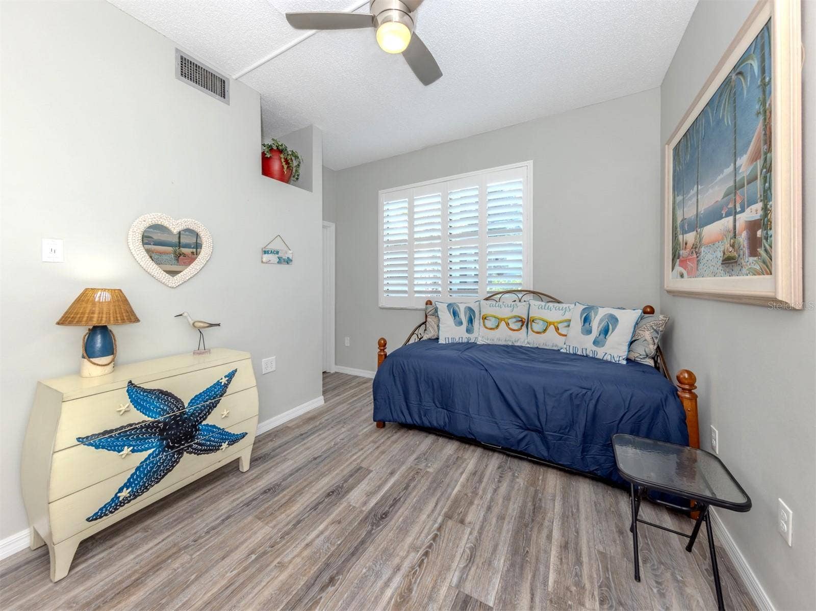 1555 TARPON CENTER DRIVE, #140, Venice, FL 34285