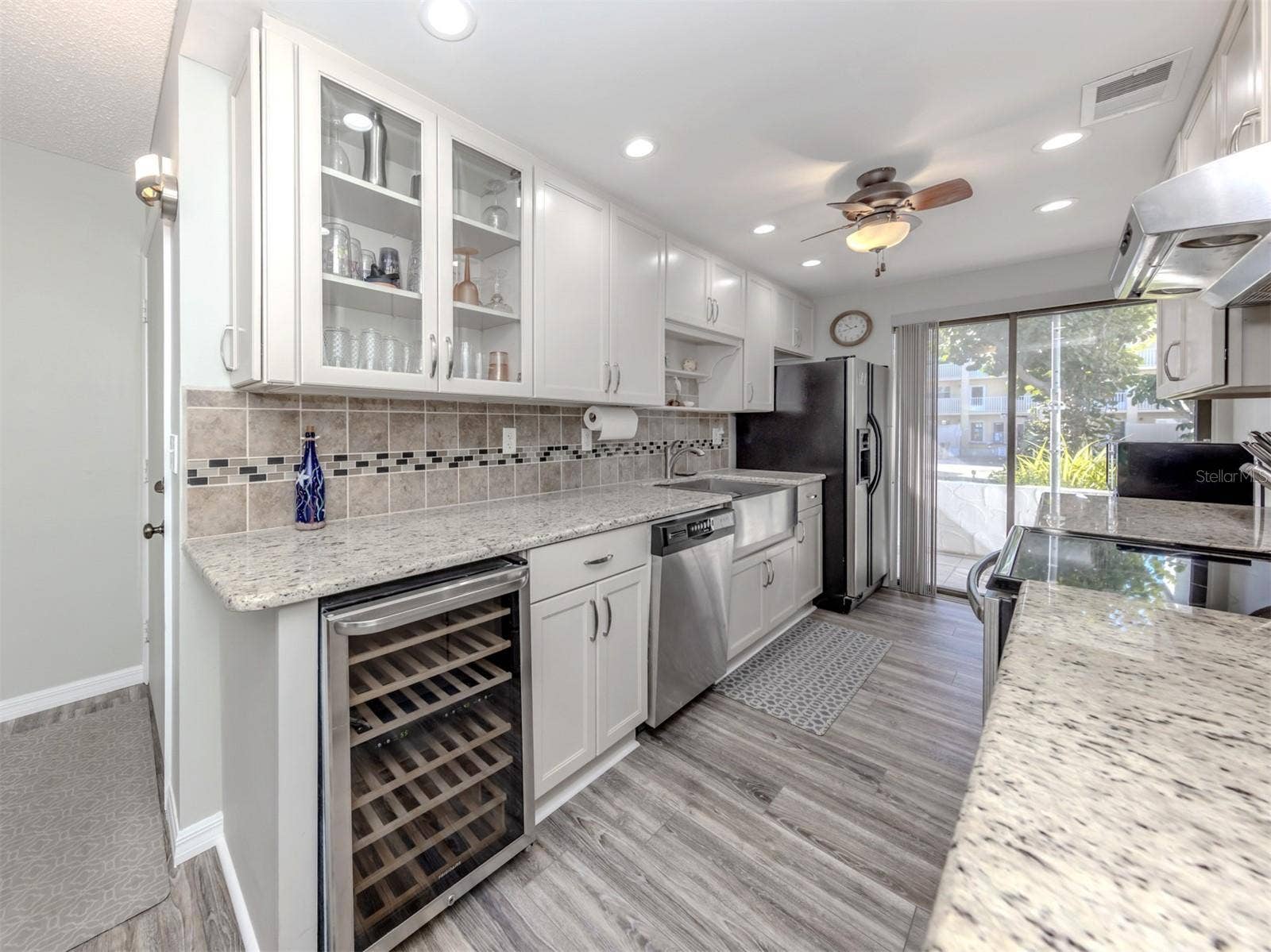 1555 TARPON CENTER DRIVE, #140, Venice, FL 34285