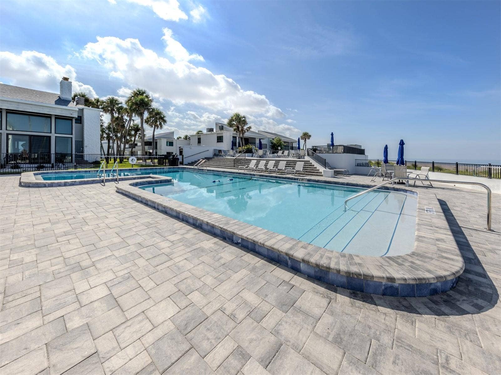 1555 TARPON CENTER DRIVE, #140, Venice, FL 34285