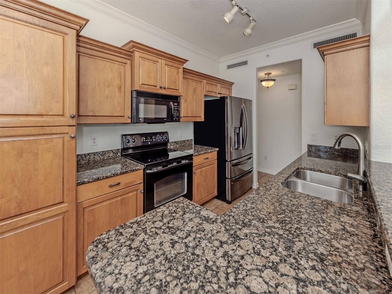 700 GARDENS EDGE DRIVE, #721, Venice, FL 34285