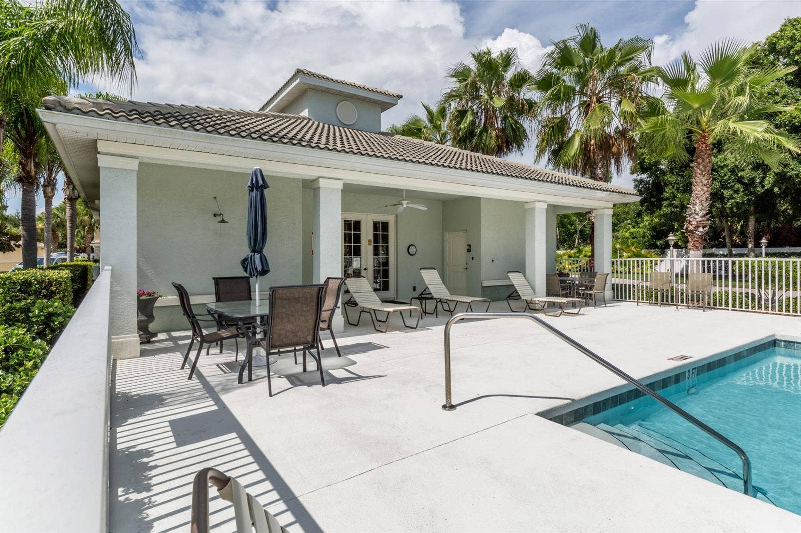 700 GARDENS EDGE DRIVE, #721, Venice, FL 34285