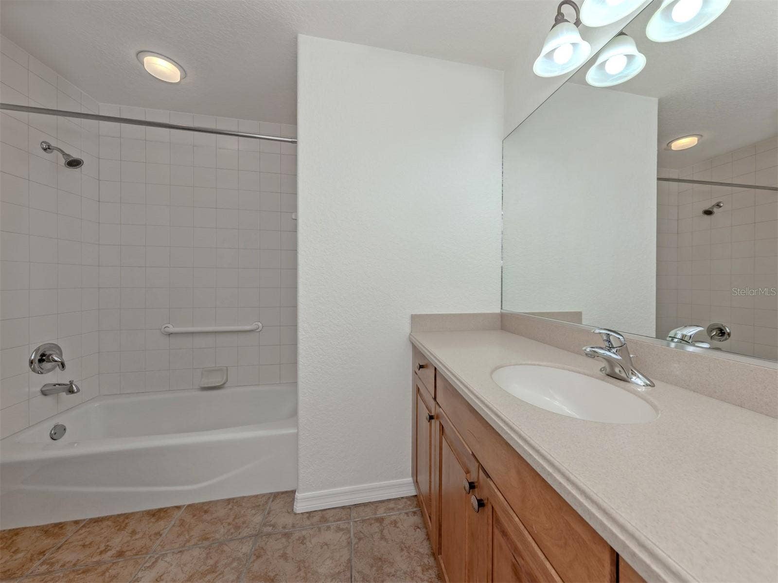 700 GARDENS EDGE DRIVE, #721, Venice, FL 34285