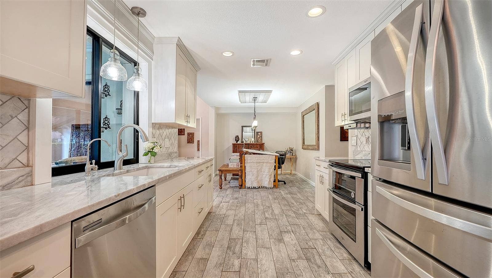 1568 VERMEER DRIVE, Nokomis, FL 34275 1568 VERMEER DRIVE, Nokomis, FL 34275
