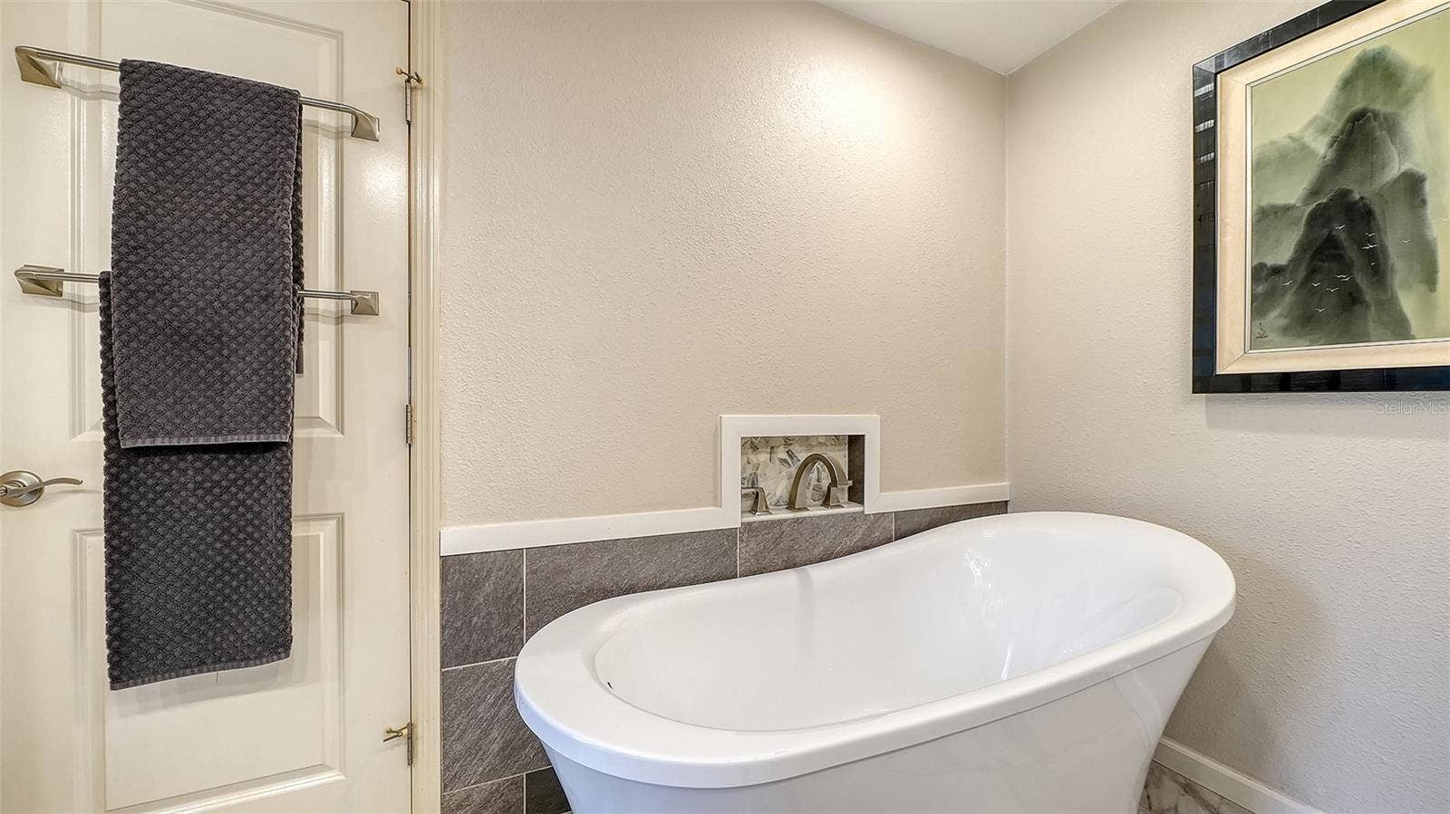 1568 VERMEER DRIVE, Nokomis, FL 34275 1568 VERMEER DRIVE, Nokomis, FL 34275