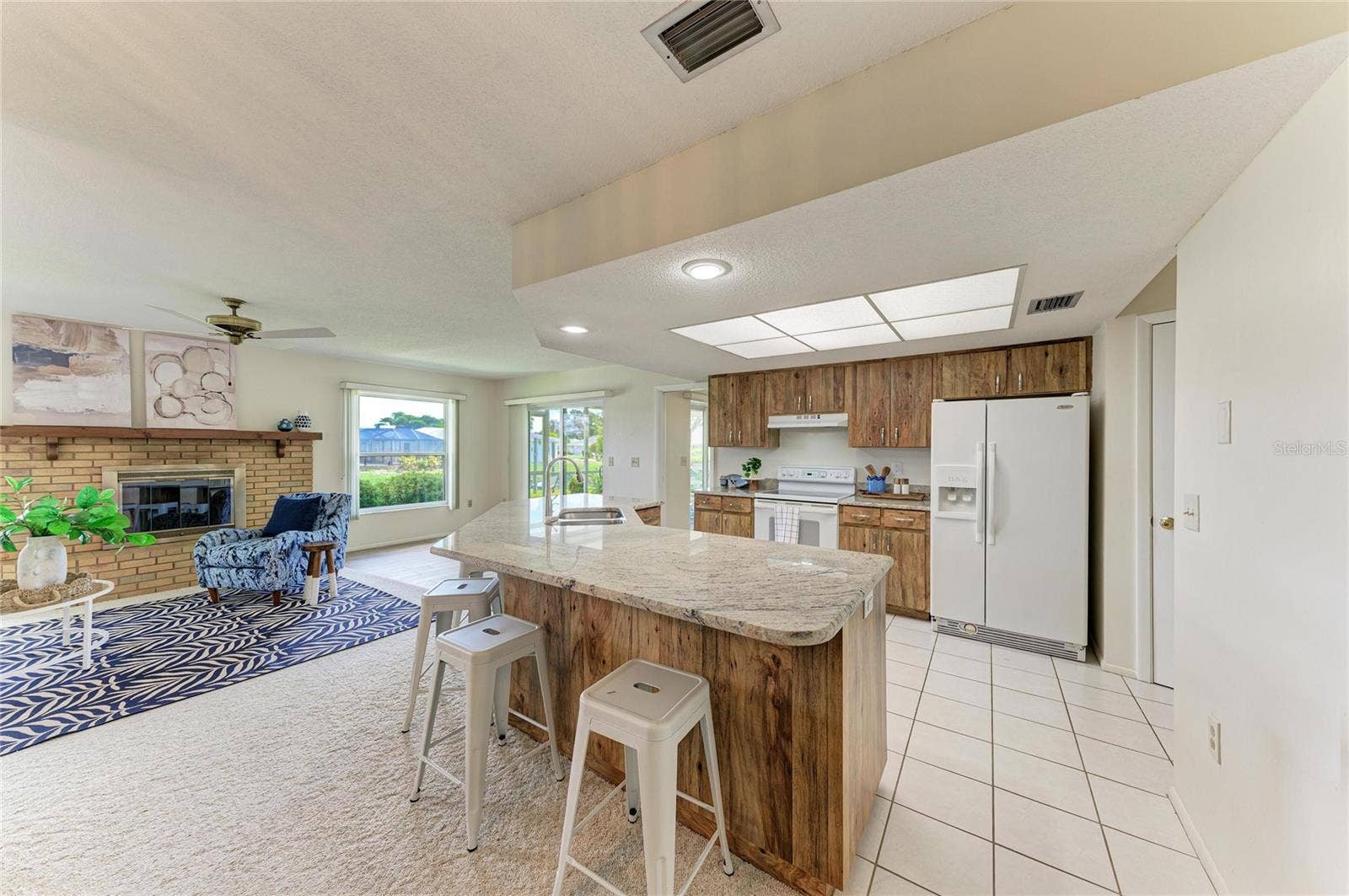 1602 VIKKI COURT, Venice, FL 34293 1602 VIKKI COURT, Venice, FL 34293