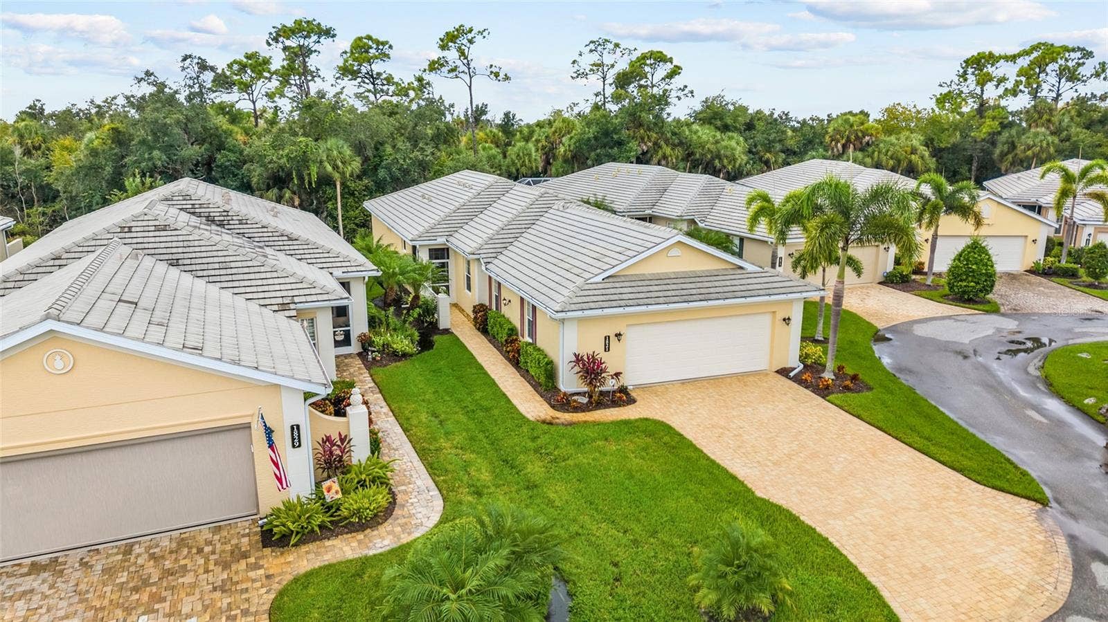1821 LANCASHIRE DRIVE, Venice, FL 34293 1821 LANCASHIRE DRIVE, Venice, FL 34293