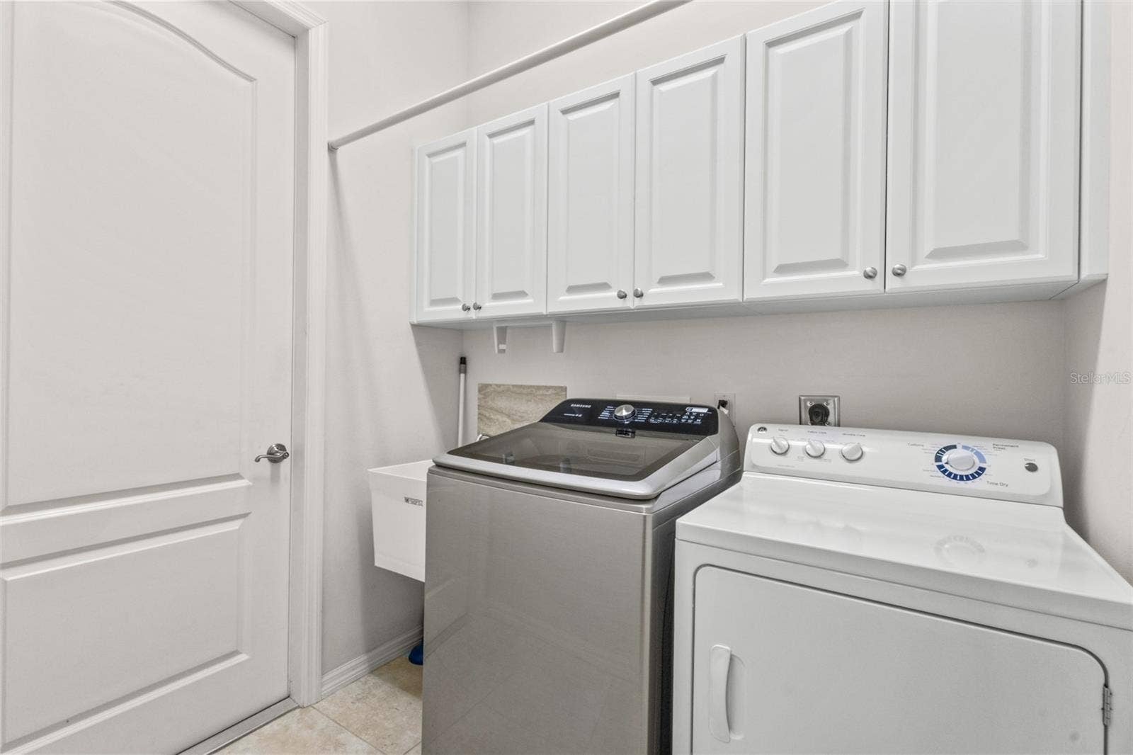 1821 LANCASHIRE DRIVE, Venice, FL 34293 1821 LANCASHIRE DRIVE, Venice, FL 34293