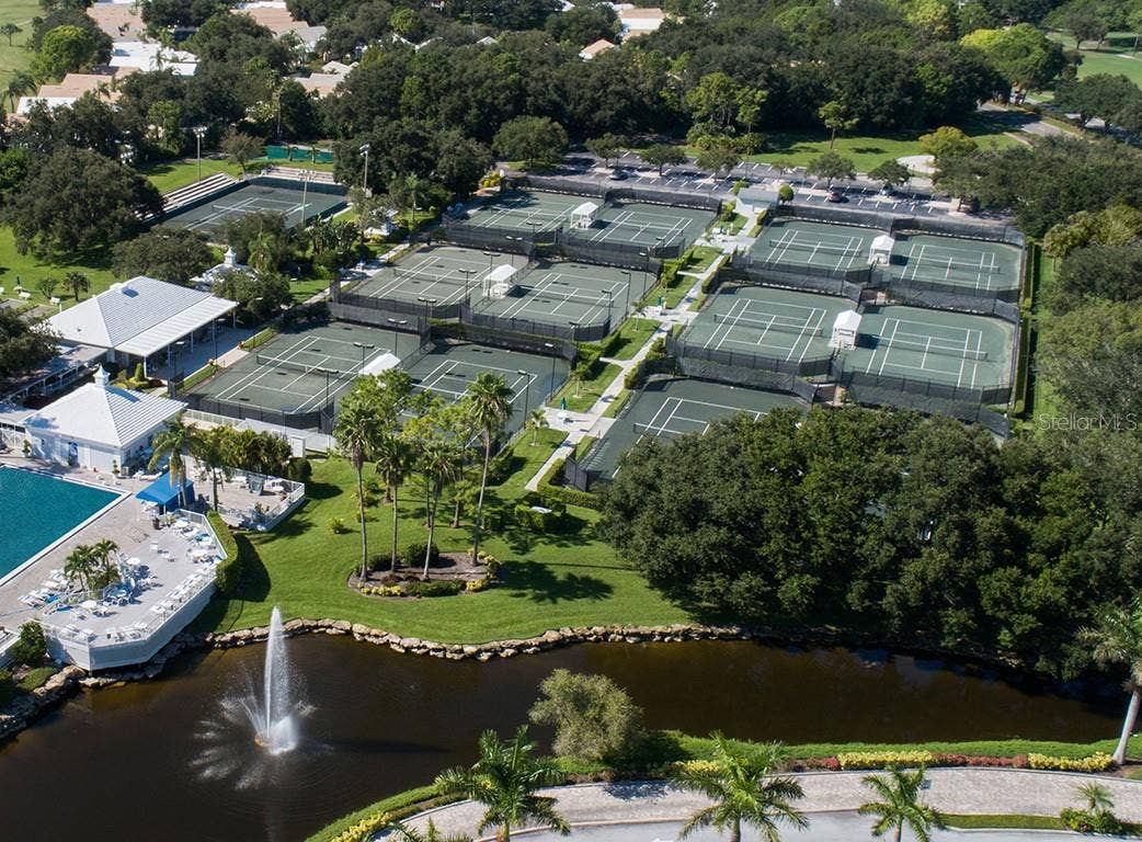1821 LANCASHIRE DRIVE, Venice, FL 34293 1821 LANCASHIRE DRIVE, Venice, FL 34293