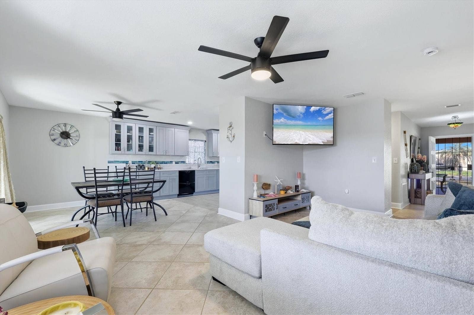 13625 VERONICA DRIVE, Hudson, FL 34667 13625 VERONICA DRIVE, Hudson, FL 34667