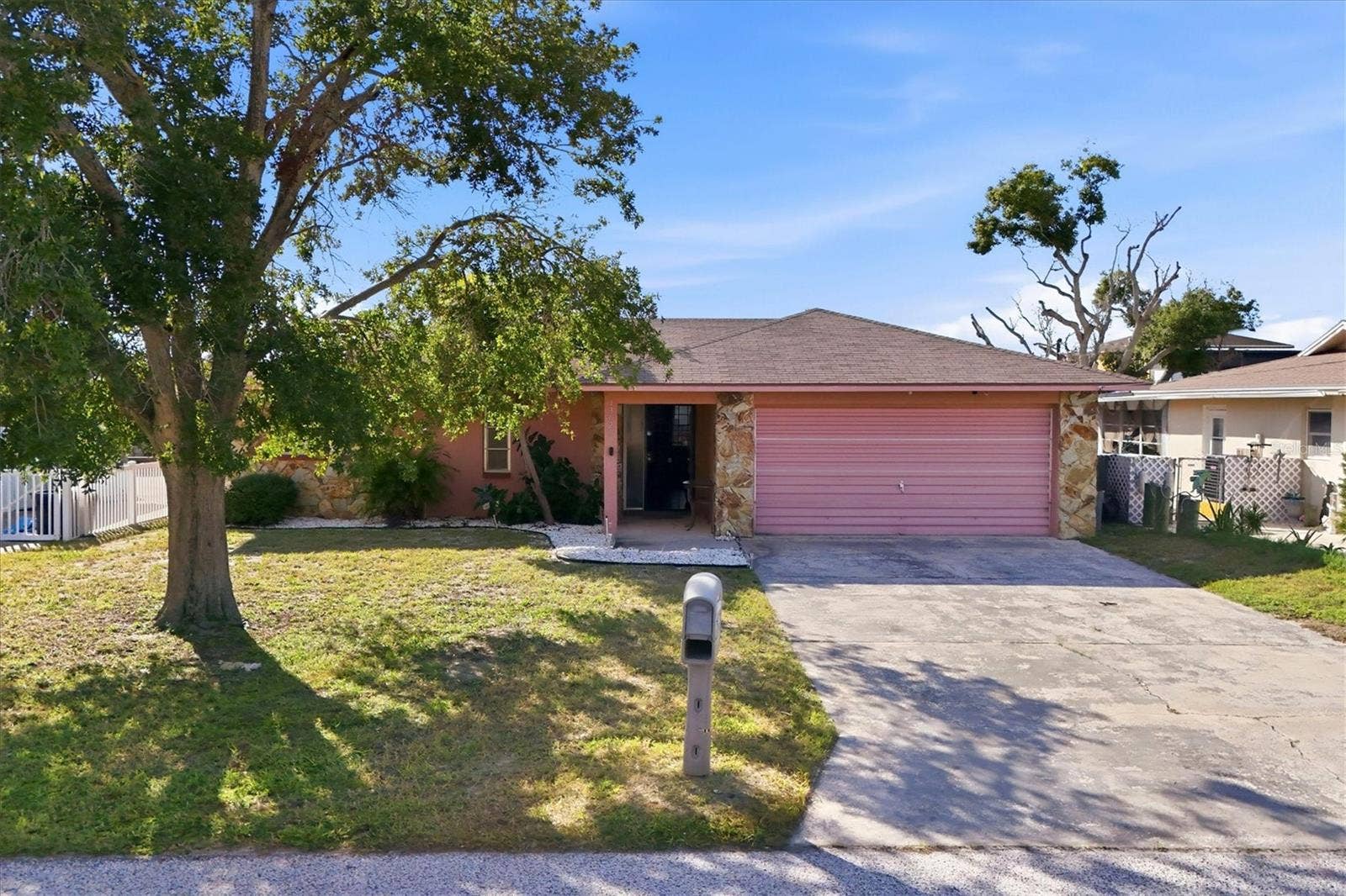 13625 VERONICA DRIVE, Hudson, FL 34667 13625 VERONICA DRIVE, Hudson, FL 34667
