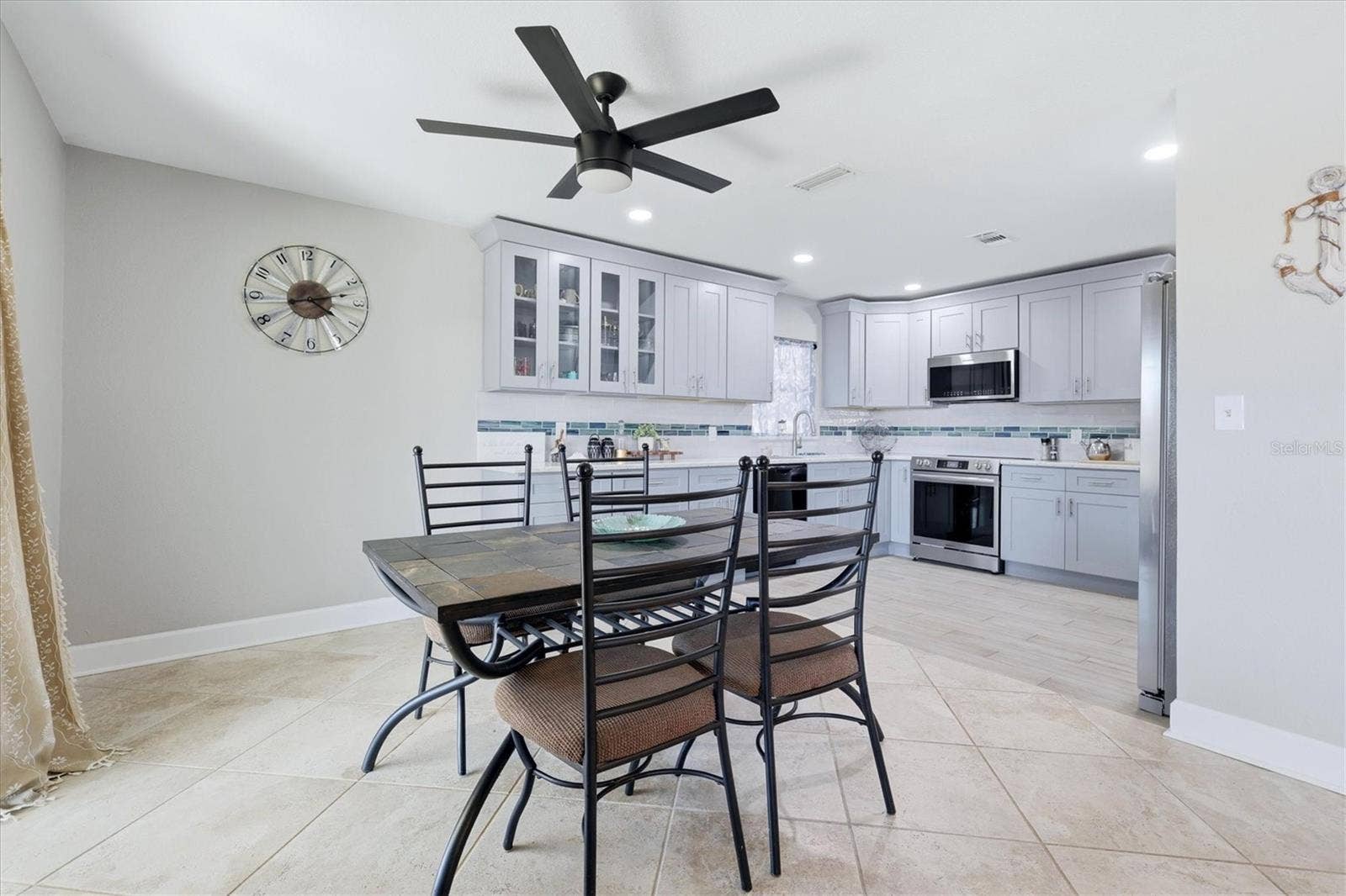 13625 VERONICA DRIVE, Hudson, FL 34667 13625 VERONICA DRIVE, Hudson, FL 34667