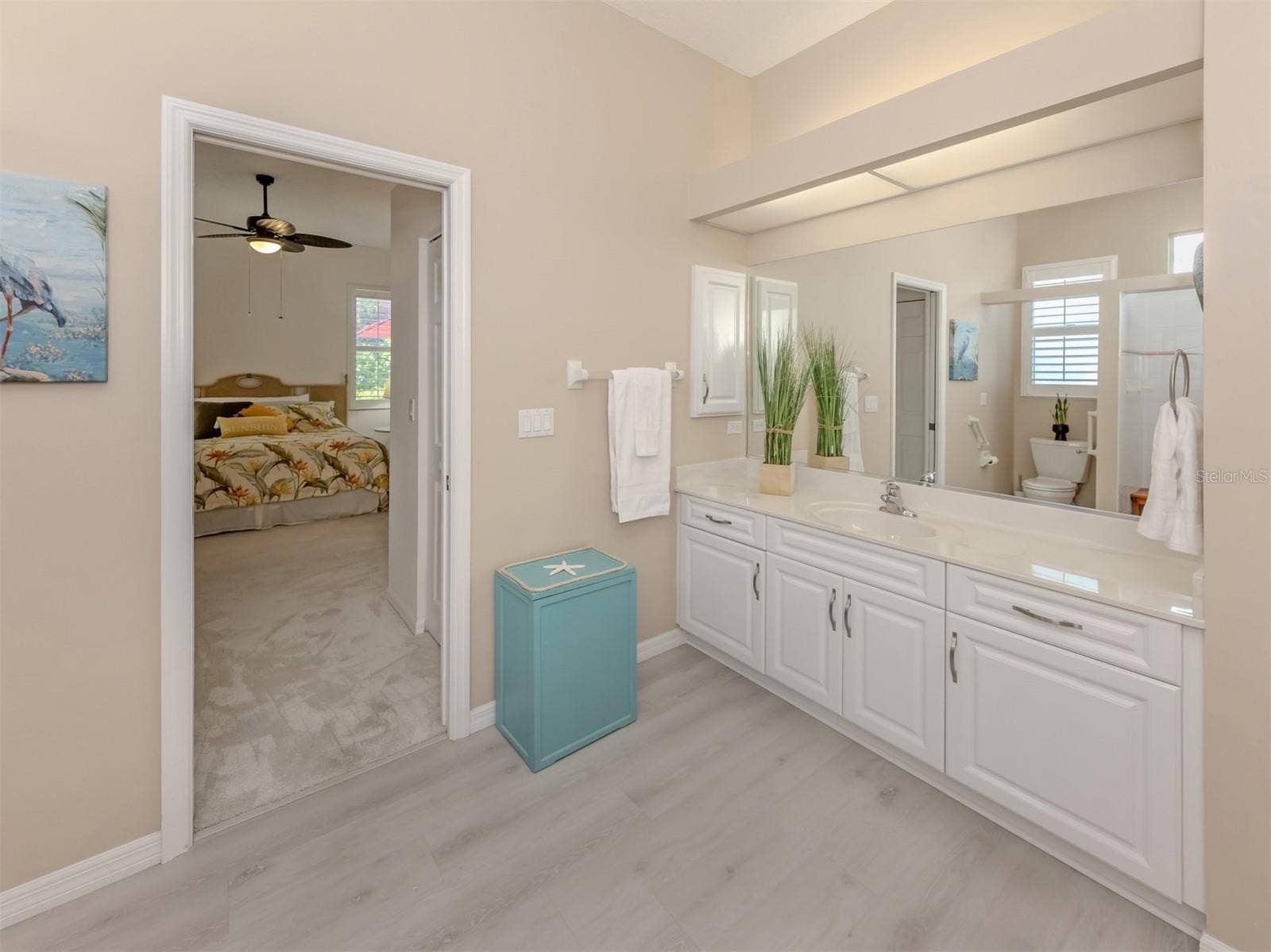 1102 SOUTHLAKE COURT, Venice, FL 34285 1102 SOUTHLAKE COURT, Venice, FL 34285