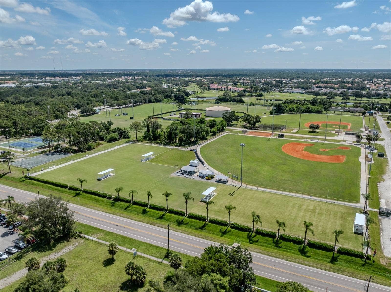 1102 SOUTHLAKE COURT, Venice, FL 34285 1102 SOUTHLAKE COURT, Venice, FL 34285