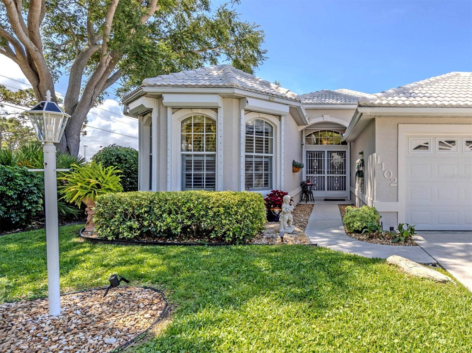 1102 SOUTHLAKE COURT, Venice, FL 34285 1102 SOUTHLAKE COURT, Venice, FL 34285