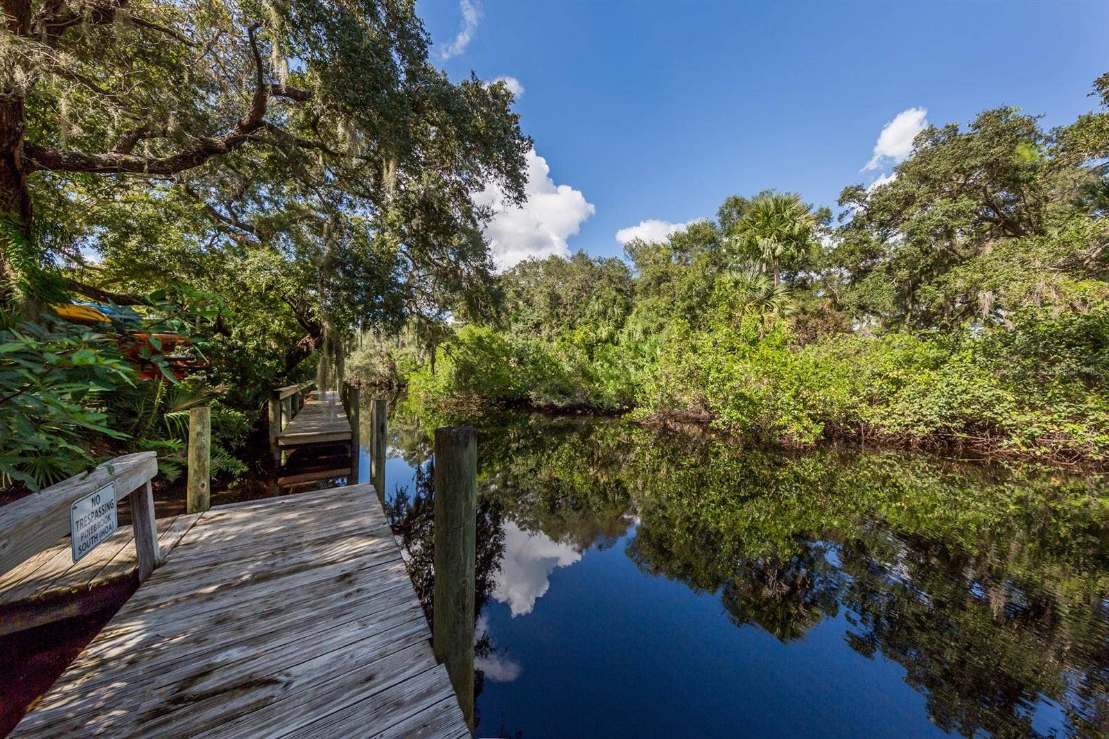1102 SOUTHLAKE COURT, Venice, FL 34285 1102 SOUTHLAKE COURT, Venice, FL 34285
