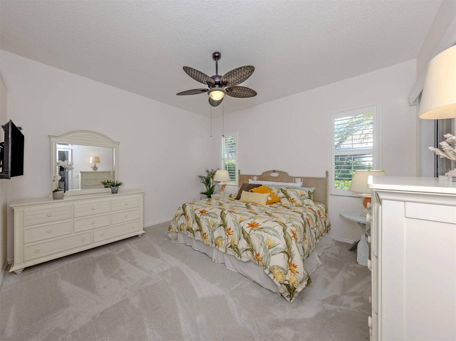 1102 SOUTHLAKE COURT, Venice, FL 34285 1102 SOUTHLAKE COURT, Venice, FL 34285