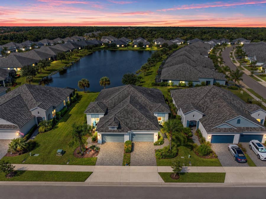 Property photo for 21609 LAKE PLACID WAY, Venice, FL